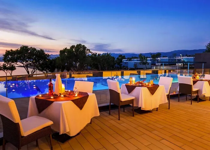 Mobile With Seaview At Omišalj